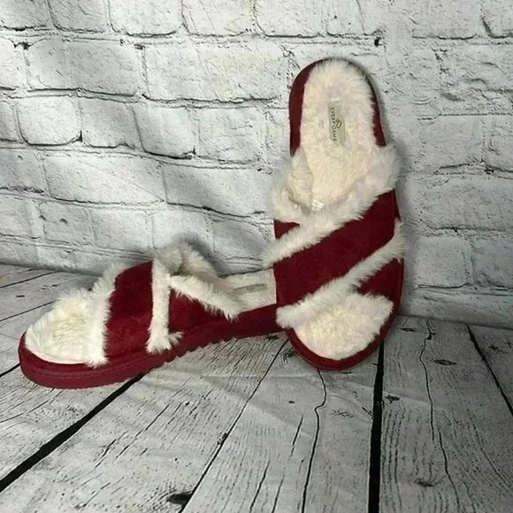 EVER FOAMS WOMENS CROSS BAND SLIPPERS WINE MEMORY FOAM FUR LINING SIZE M 7/8 - Picture 1 of 6